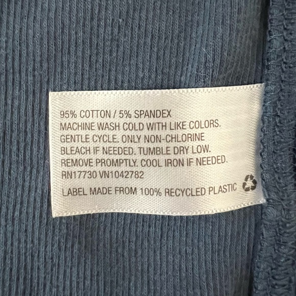 Blue Tank - Picture 4 of 4